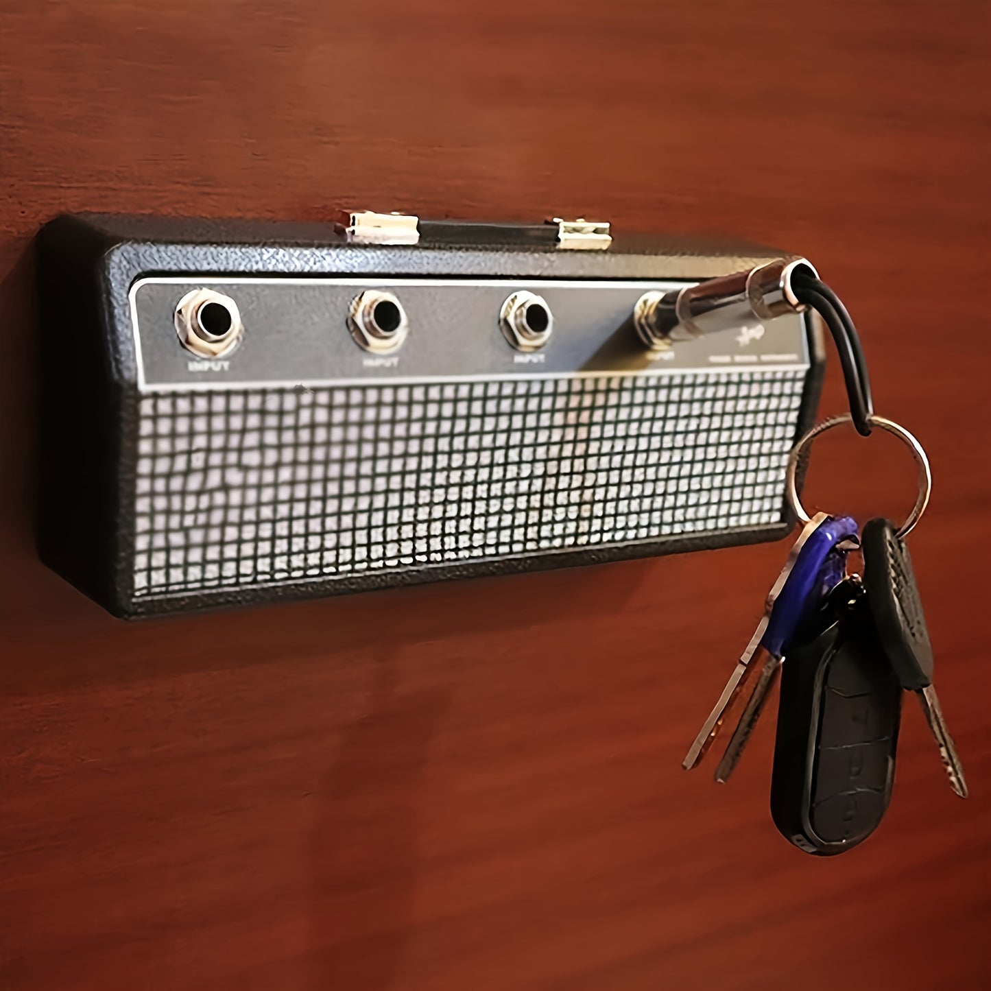 Creative Speaker Keychain Holder