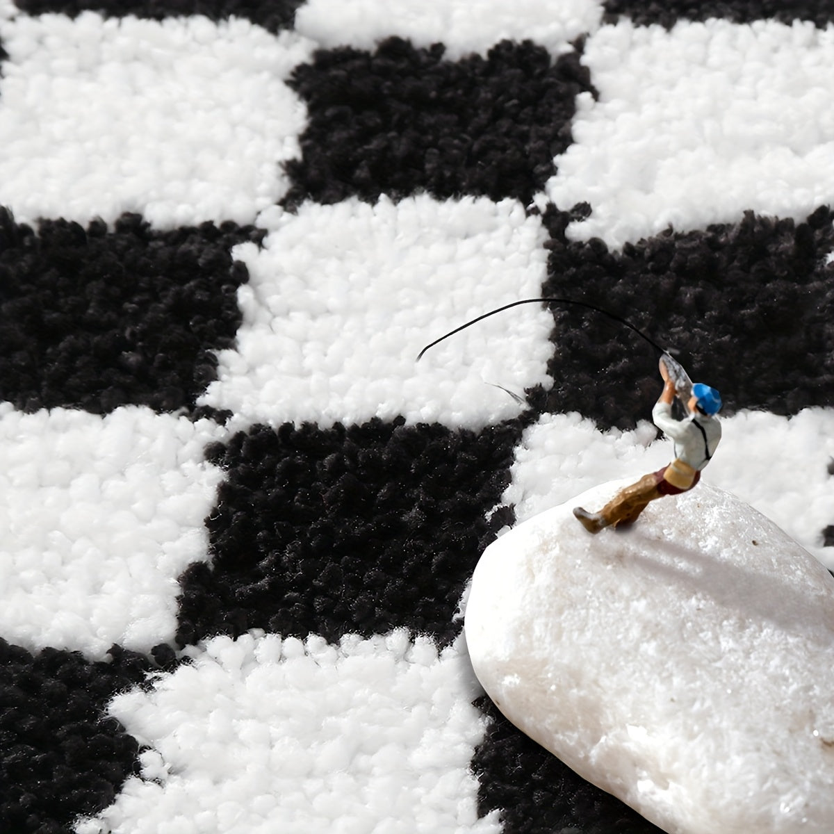 Unique Checkered Bath Rug