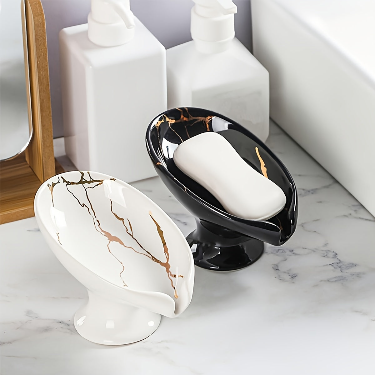 Elegant Marble-Patterned Soap Dish
