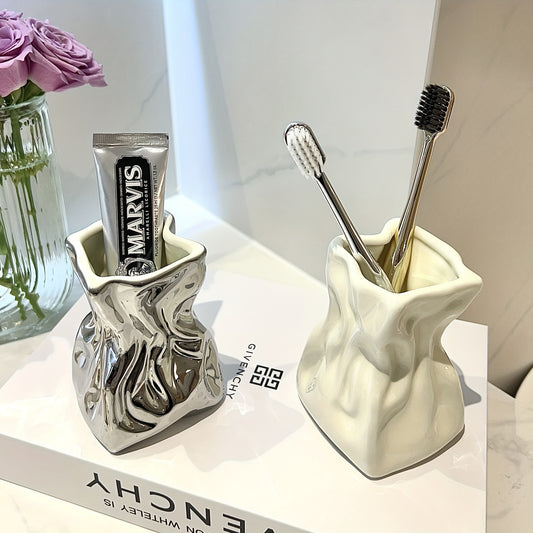 Wind-Bound Toothbrush Holder