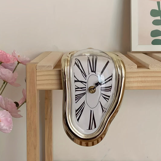 Vintage Elegant Curved Wall Clock